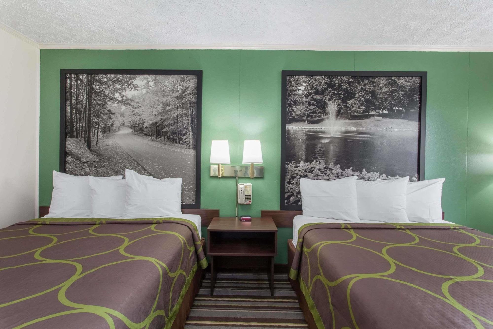 Syracuse Inn Іст-Сіракуз Екстер'єр фото